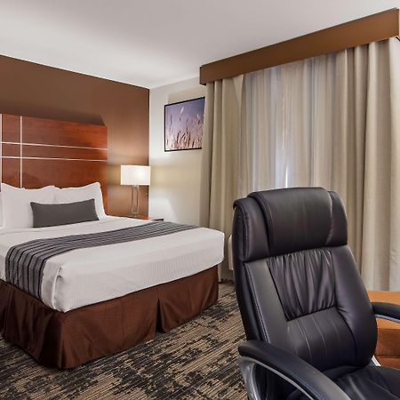 Best Western Plus Wakeeney Inn & Suites Bagian luar foto