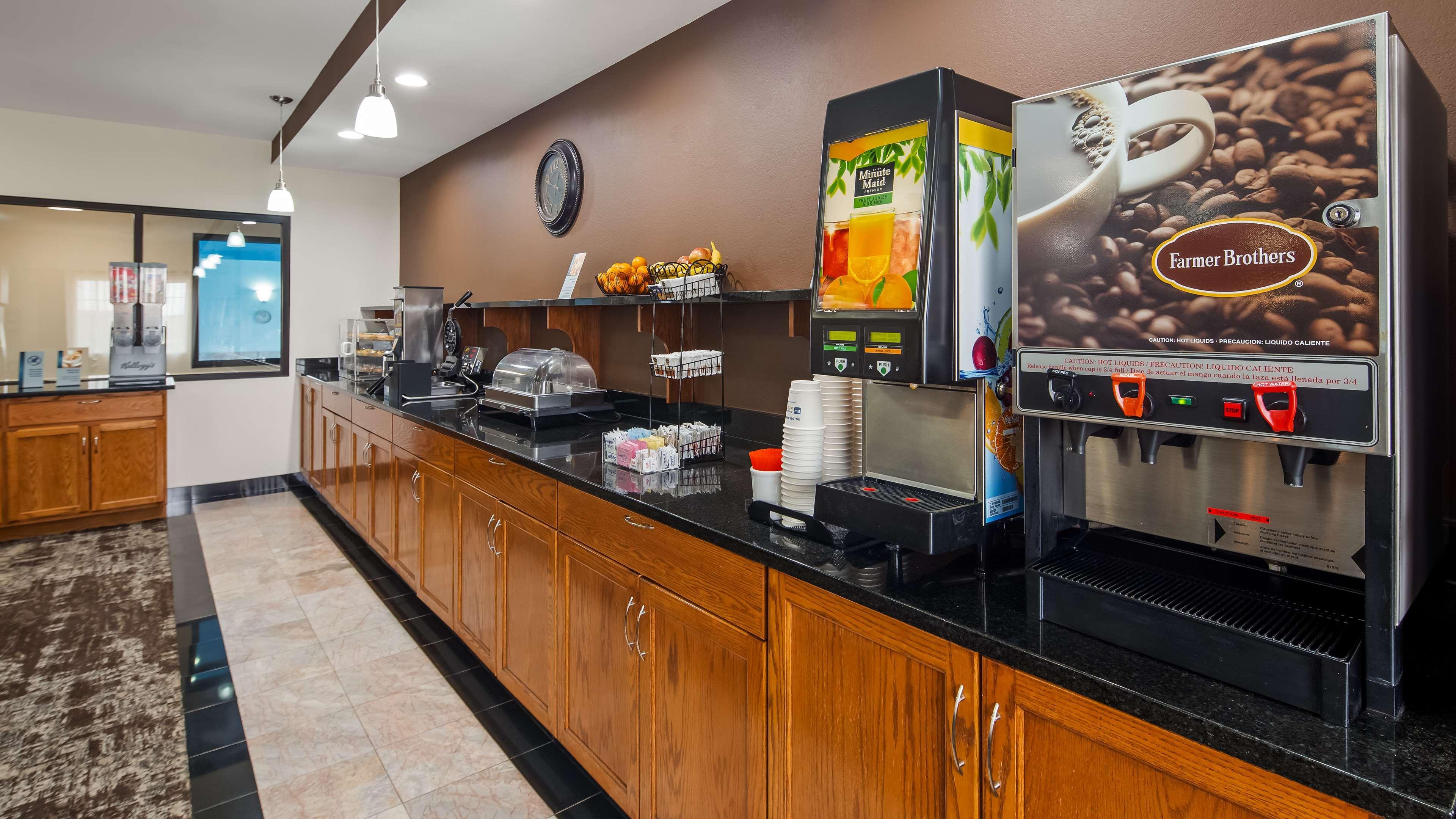 Best Western Plus Wakeeney Inn & Suites Bagian luar foto