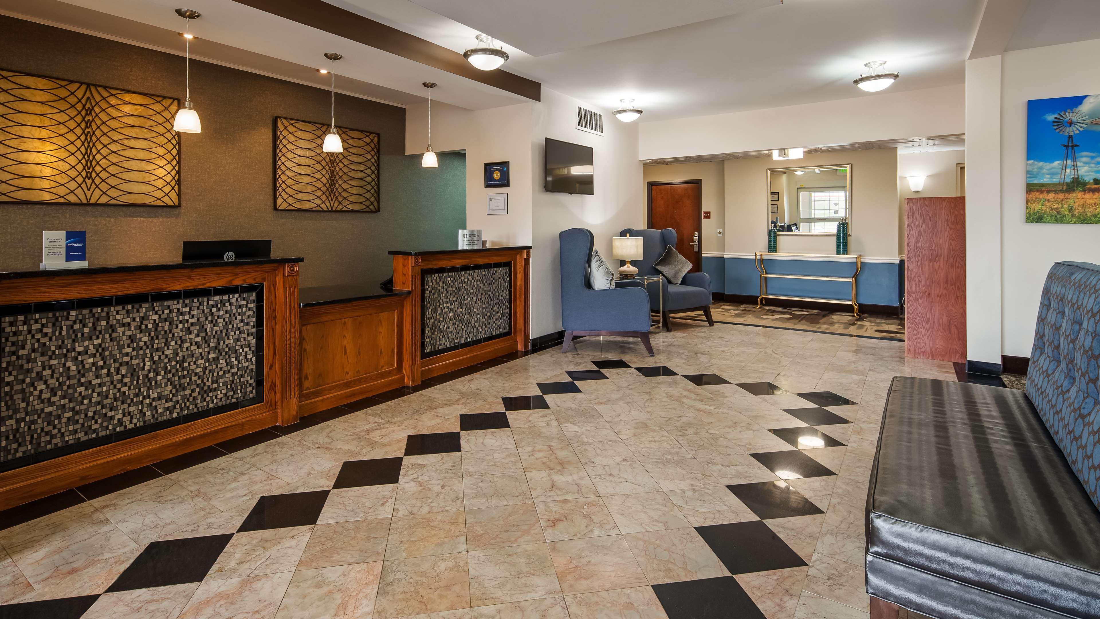 Best Western Plus Wakeeney Inn & Suites Bagian luar foto