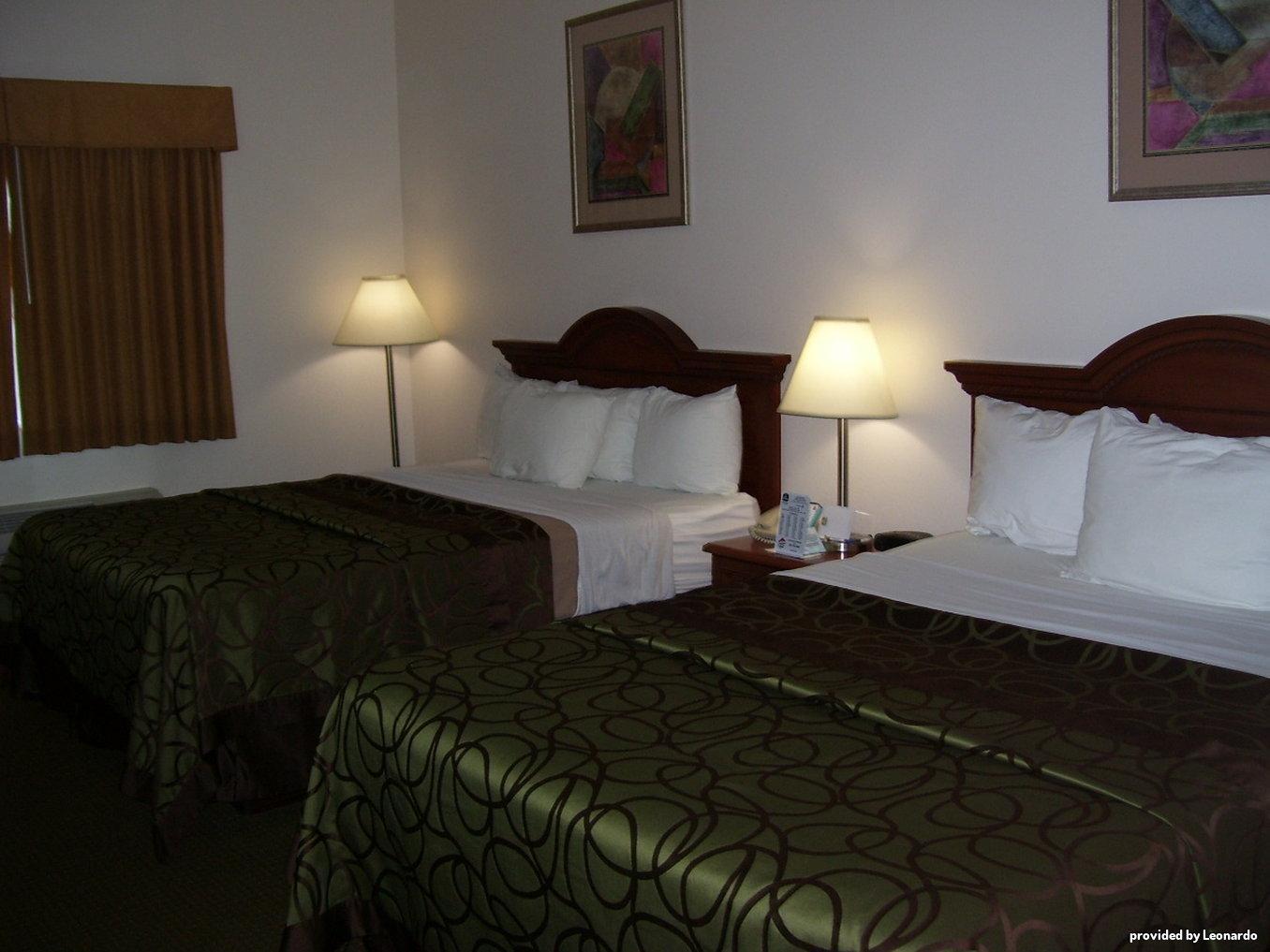 Best Western Plus Wakeeney Inn & Suites Bagian luar foto