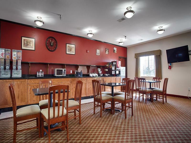 Best Western Plus Wakeeney Inn & Suites Bagian luar foto