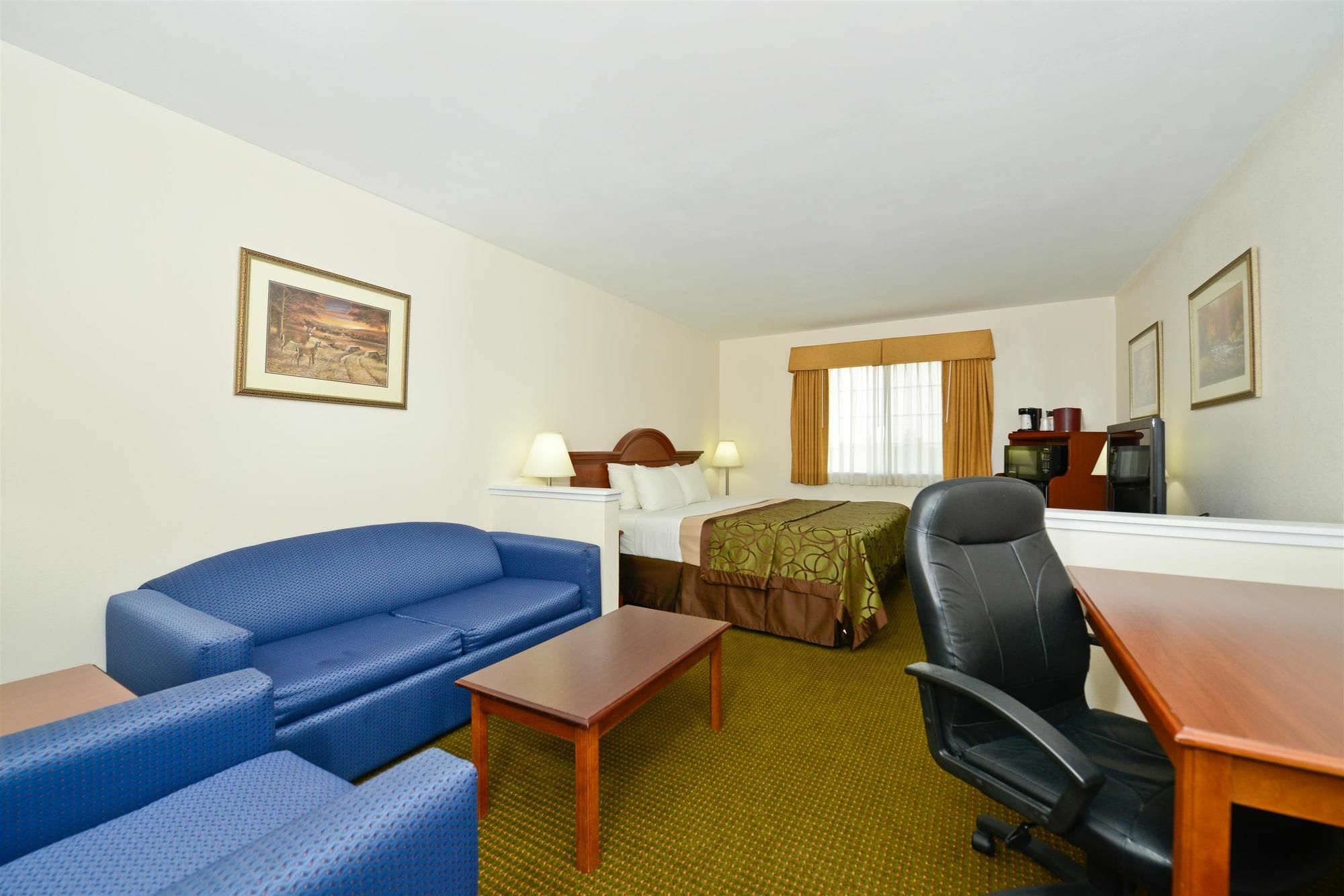 Best Western Plus Wakeeney Inn & Suites Bagian luar foto