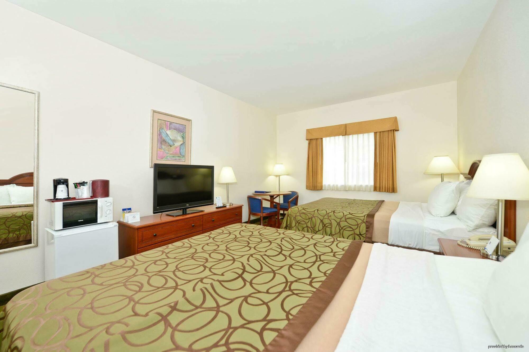 Best Western Plus Wakeeney Inn & Suites Bagian luar foto