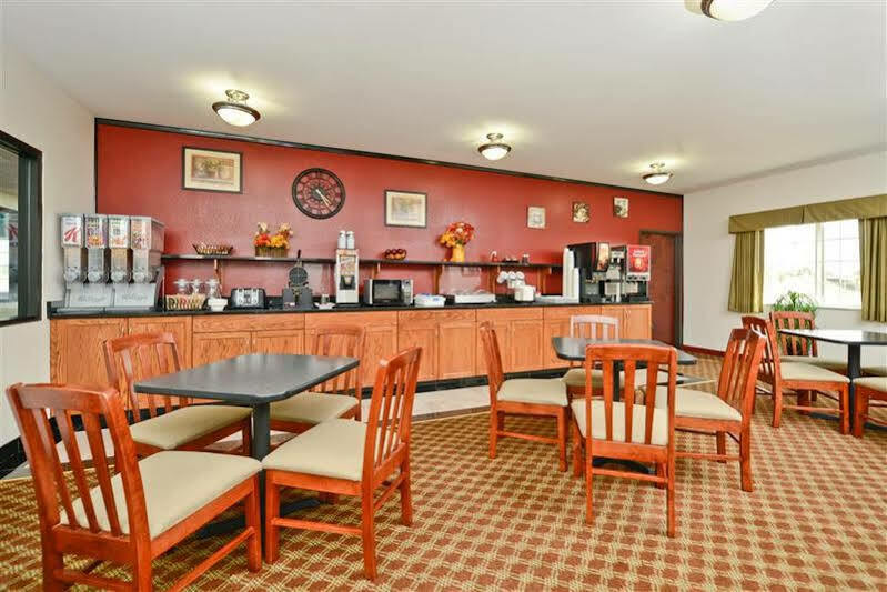 Best Western Plus Wakeeney Inn & Suites Bagian luar foto